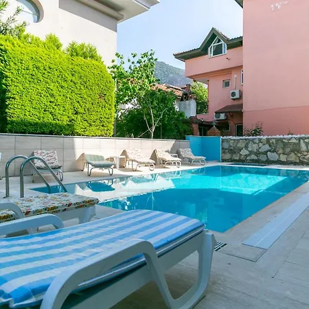 Dere Homes Icmeler Marmaris Apartamento *